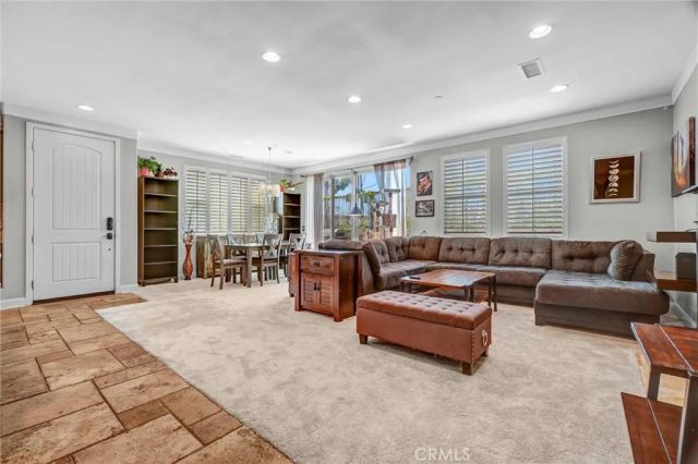 1009 El Paseo, Lake Forest, CA 92610