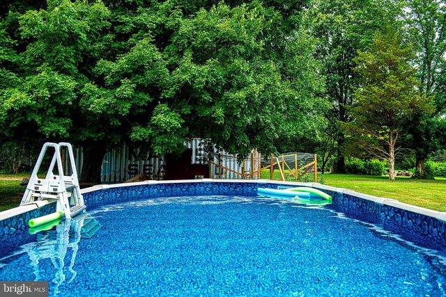 2625 BRADENBAUGH RD, White Hall, MD 21161