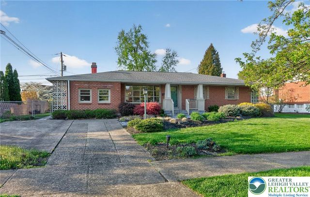 1933 Johnston Drive, Bethlehem City, PA 18017