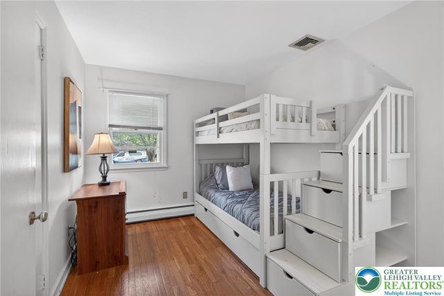 1933 Johnston Drive, Bethlehem City, PA 18017