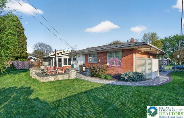 1933 Johnston Drive, Bethlehem City, PA 18017