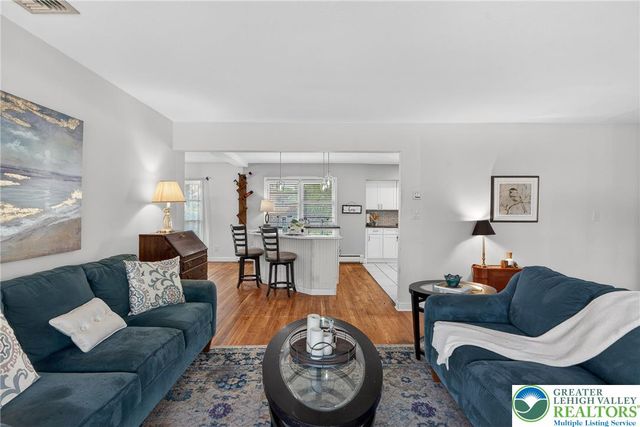 1933 Johnston Drive, Bethlehem City, PA 18017