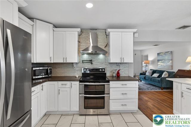 1933 Johnston Drive, Bethlehem City, PA 18017
