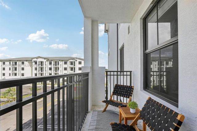 9030 SW 158th Ave 8-209, Miami, FL 33196