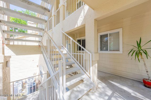19 ARBOR CLUB Drive 211, Ponte Vedra Beach, FL 32082