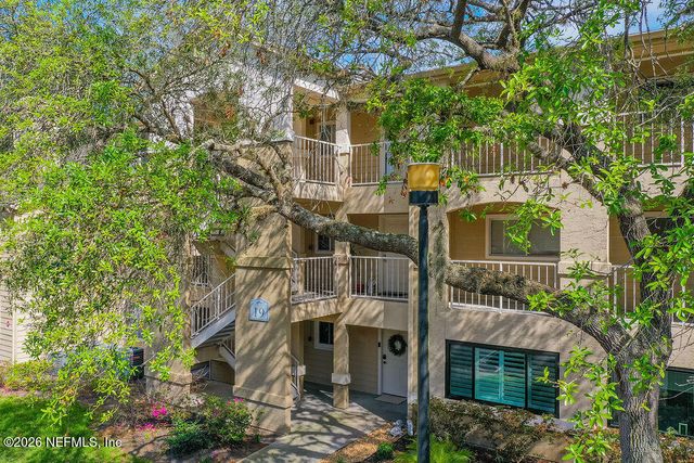19 ARBOR CLUB Drive 211, Ponte Vedra Beach, FL 32082