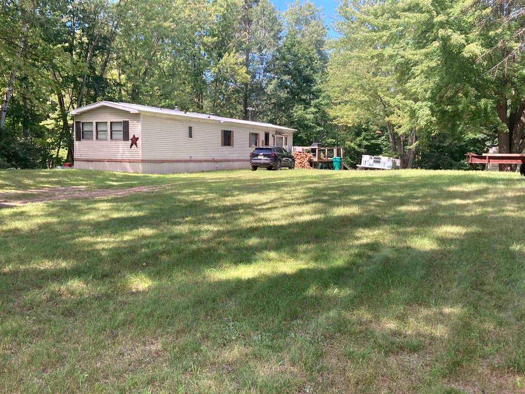 447 E Sun Oil Road, Gladwin, MI 48624