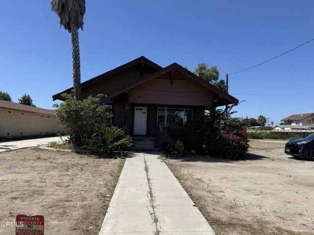 1239 S C Street, Oxnard, CA 93033