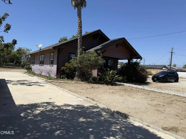 1239 S C Street, Oxnard, CA 93033