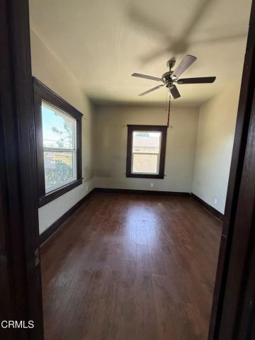 1239 S C Street, Oxnard, CA 93033