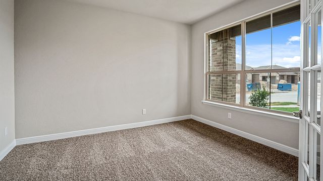 121 RINGTRAIL Drive, Rhome, TX 76078