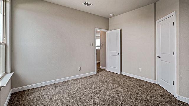 121 RINGTRAIL Drive, Rhome, TX 76078