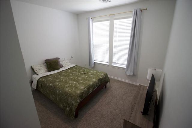 9040 NW 149th Terrace, Yukon, OK 73099