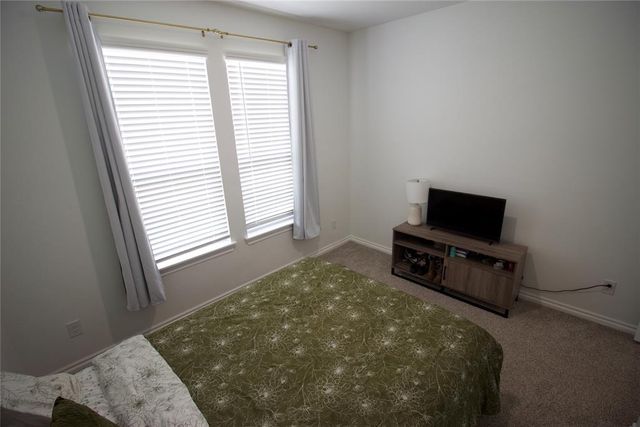 9040 NW 149th Terrace, Yukon, OK 73099
