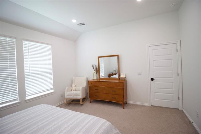 9040 NW 149th Terrace, Yukon, OK 73099