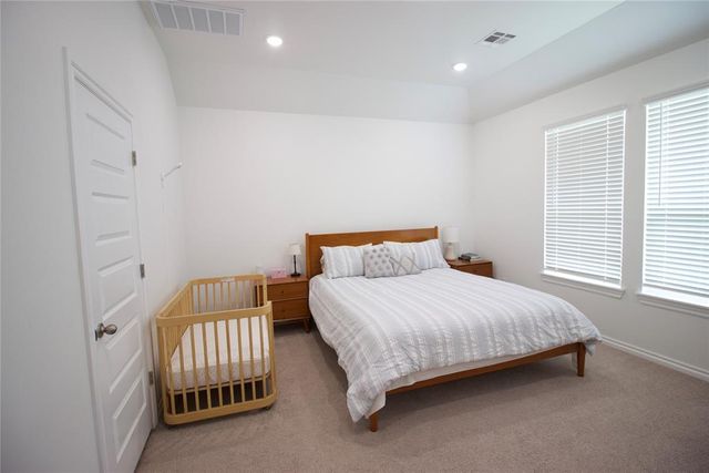 9040 NW 149th Terrace, Yukon, OK 73099