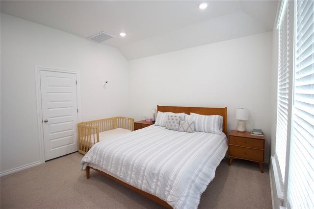 9040 NW 149th Terrace, Yukon, OK 73099