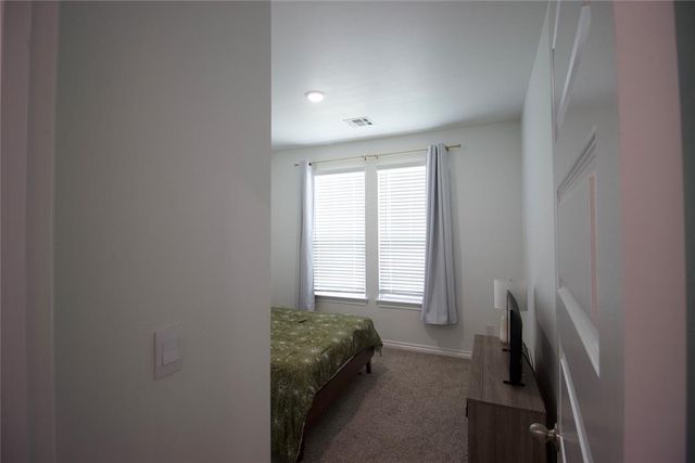 9040 NW 149th Terrace, Yukon, OK 73099