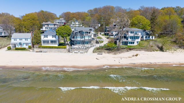 2378 Sunset Walk, Macatawa, MI 49434