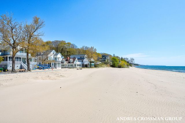2378 Sunset Walk, Macatawa, MI 49434