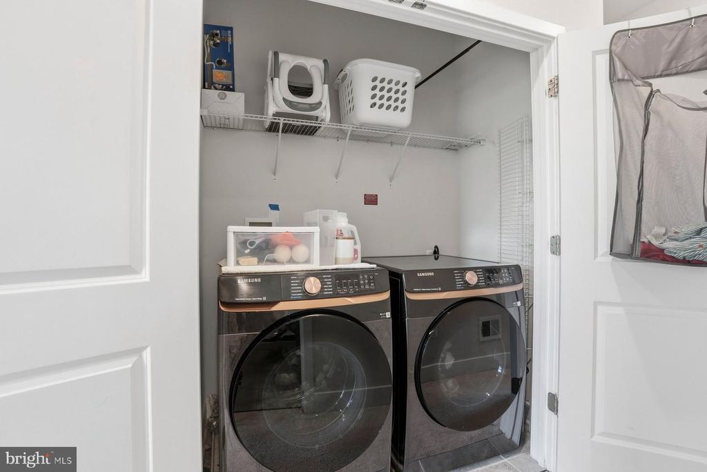 Image 23 of property listing at 4410 ROLAND HEIGHTS AVE, Baltimore, MD 21211