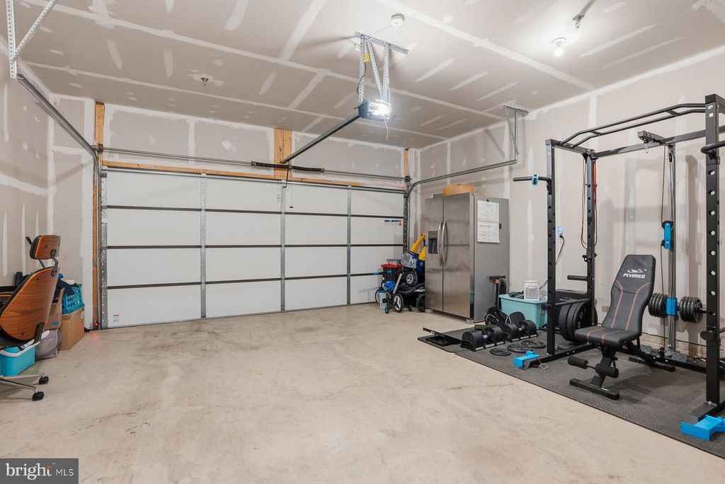 Image 26 of property listing at 4410 ROLAND HEIGHTS AVE, Baltimore, MD 21211