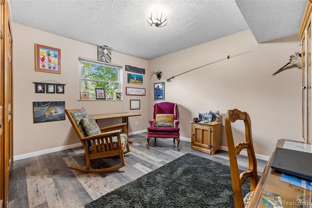 6180 Meyer Avenue, Brighton, MI 48116