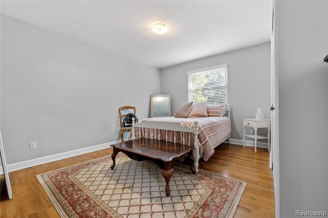 6180 Meyer Avenue, Brighton, MI 48116