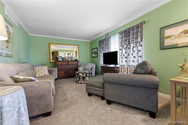 6180 Meyer Avenue, Brighton, MI 48116