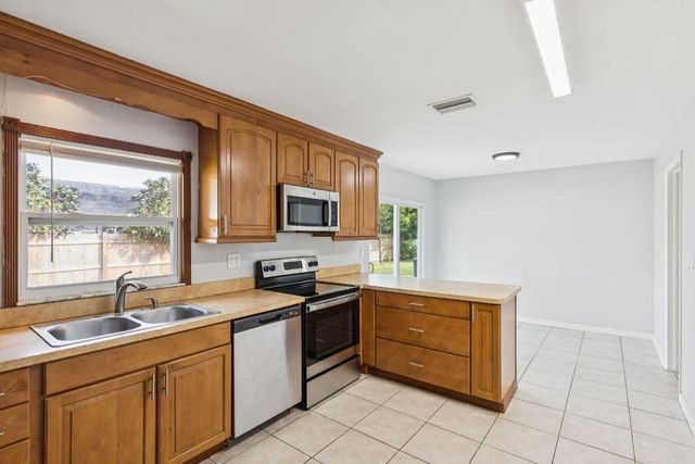 9199 Lantern Drive, Lake Worth, FL 33467