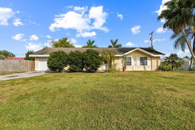 9199 Lantern Drive, Lake Worth, FL 33467