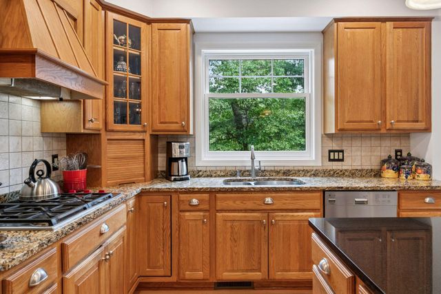 18830 Kanabec Trail, Lakeville, MN 55044