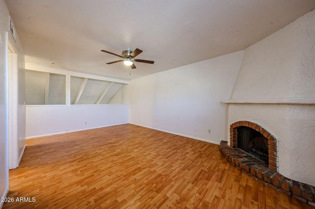 1831 W MULBERRY Drive 220, Phoenix, AZ 85015