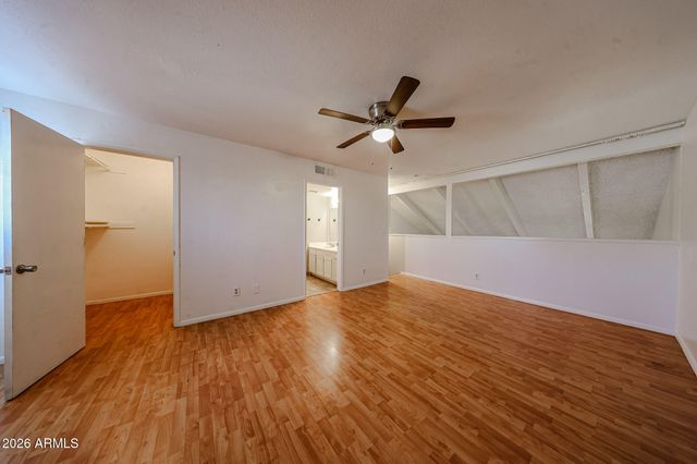 1831 W MULBERRY Drive 220, Phoenix, AZ 85015