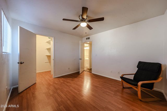 1831 W MULBERRY Drive 220, Phoenix, AZ 85015