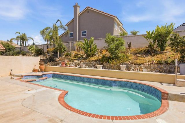31802 Camino Rosales, Temecula, CA 92592