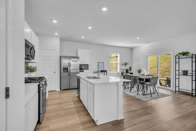 544 Lyness Dr, Smyrna, TN 37167