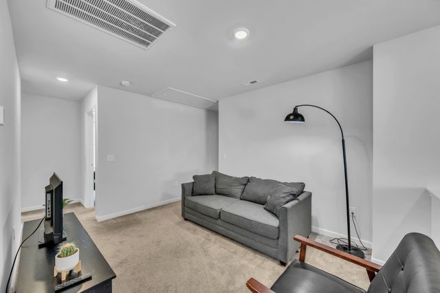 544 Lyness Dr, Smyrna, TN 37167