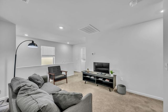 544 Lyness Dr, Smyrna, TN 37167