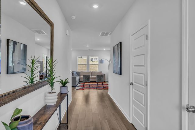 544 Lyness Dr, Smyrna, TN 37167