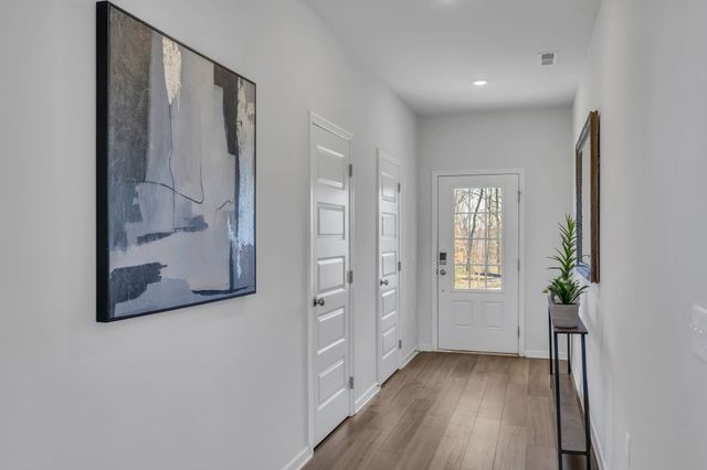 544 Lyness Dr, Smyrna, TN 37167