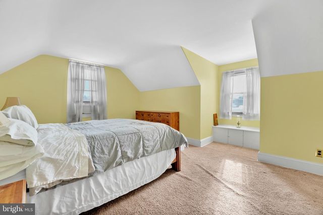 3700 S CLINTON AVE, Hamilton, NJ 08610