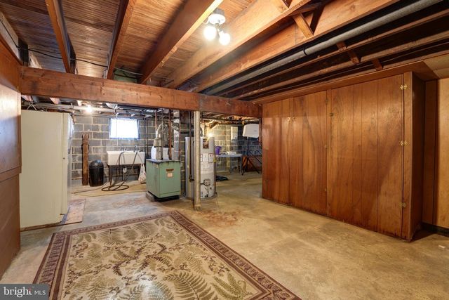 3700 S CLINTON AVE, Hamilton, NJ 08610