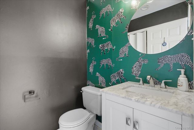 201 Poplar Court 201, Wantagh, NY 11793