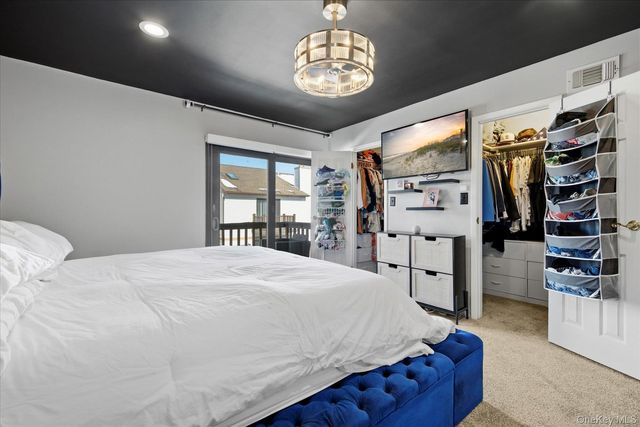 201 Poplar Court 201, Wantagh, NY 11793