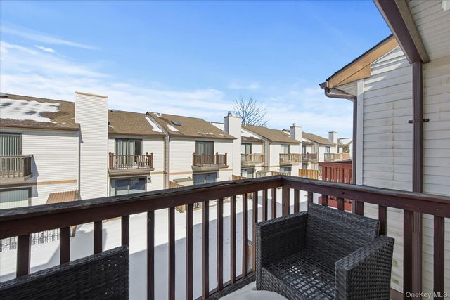 201 Poplar Court 201, Wantagh, NY 11793