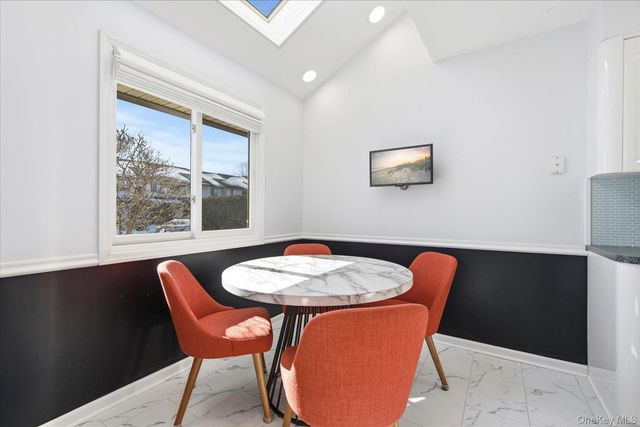 201 Poplar Court 201, Wantagh, NY 11793