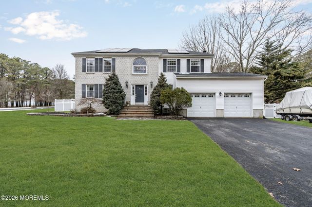 6 Marybeth Court, Jackson, NJ 08527