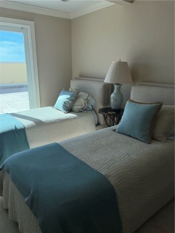 1026 Flamevine Lane 502, Vero Beach, FL 32963