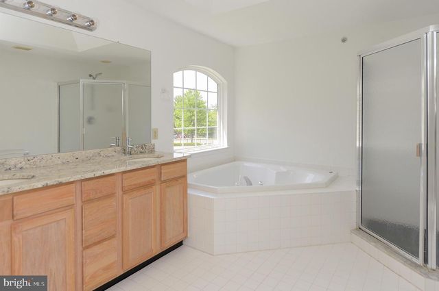 200 ROLLING HILL DR, Plymouth Meeting, PA 19462